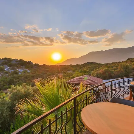 Hill House Adult Only 4* קס